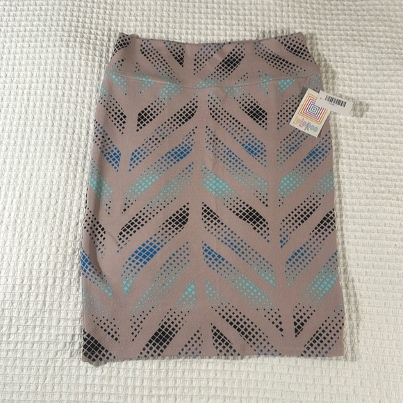 LuLaRoe Women’s Cassie Pencil Skirt/Size: L /Color: Lavender-Multi Design (NWT) - Picture 1 of 7